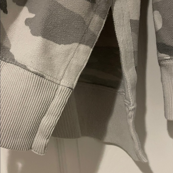 Aerie Women's Gray Camouflage Sweatshirt - Picture 3 of 4